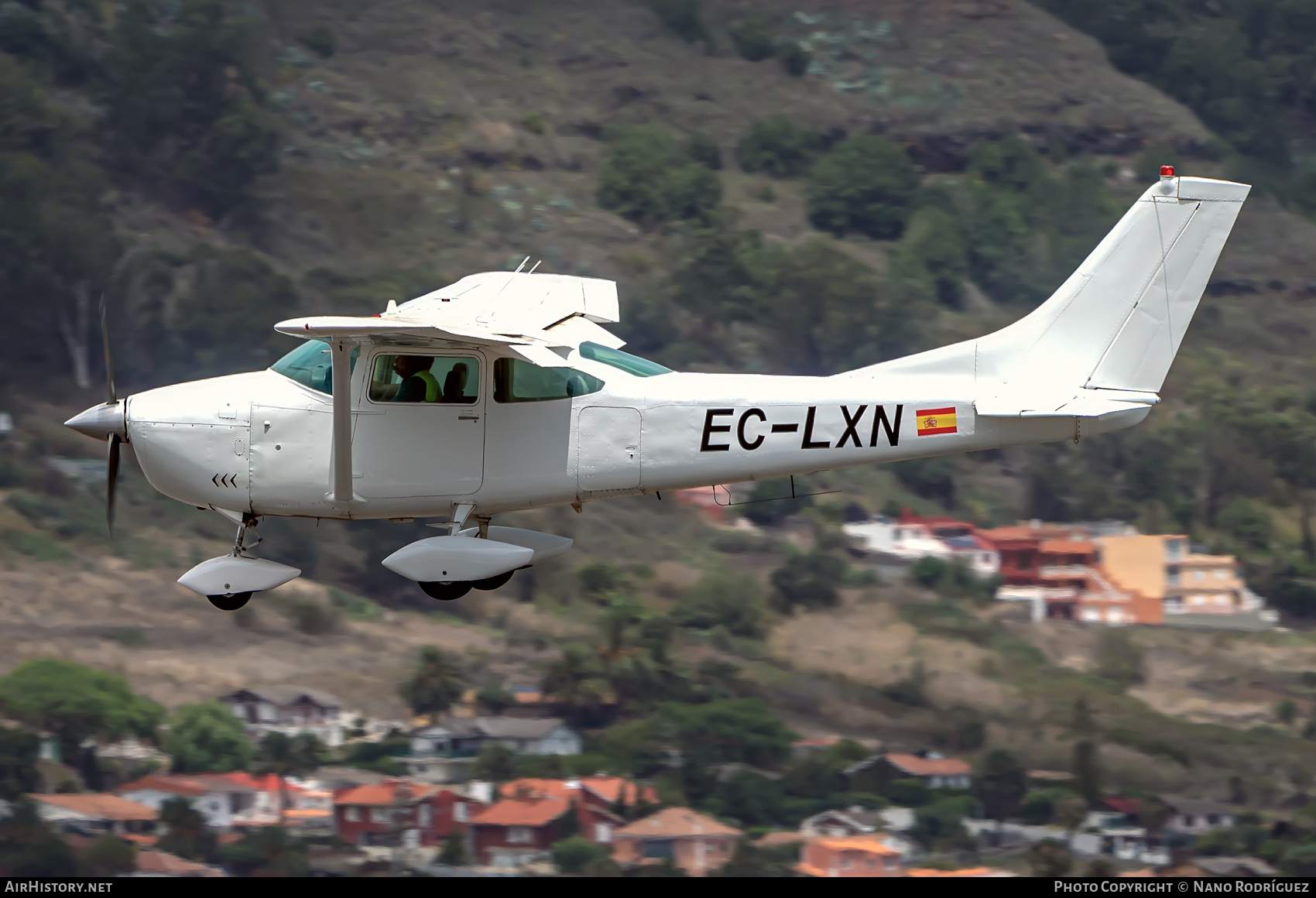 Aircraft Photo of EC-LXN | Cessna 182J Skylane | AirHistory.net #488919