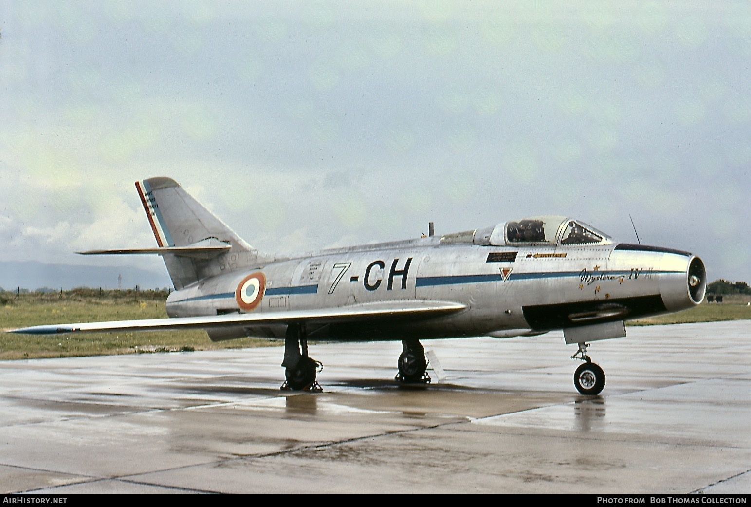 Aircraft Photo of 100 | Dassault MD-454 Mystere IVA | France - Air Force | AirHistory.net #488982