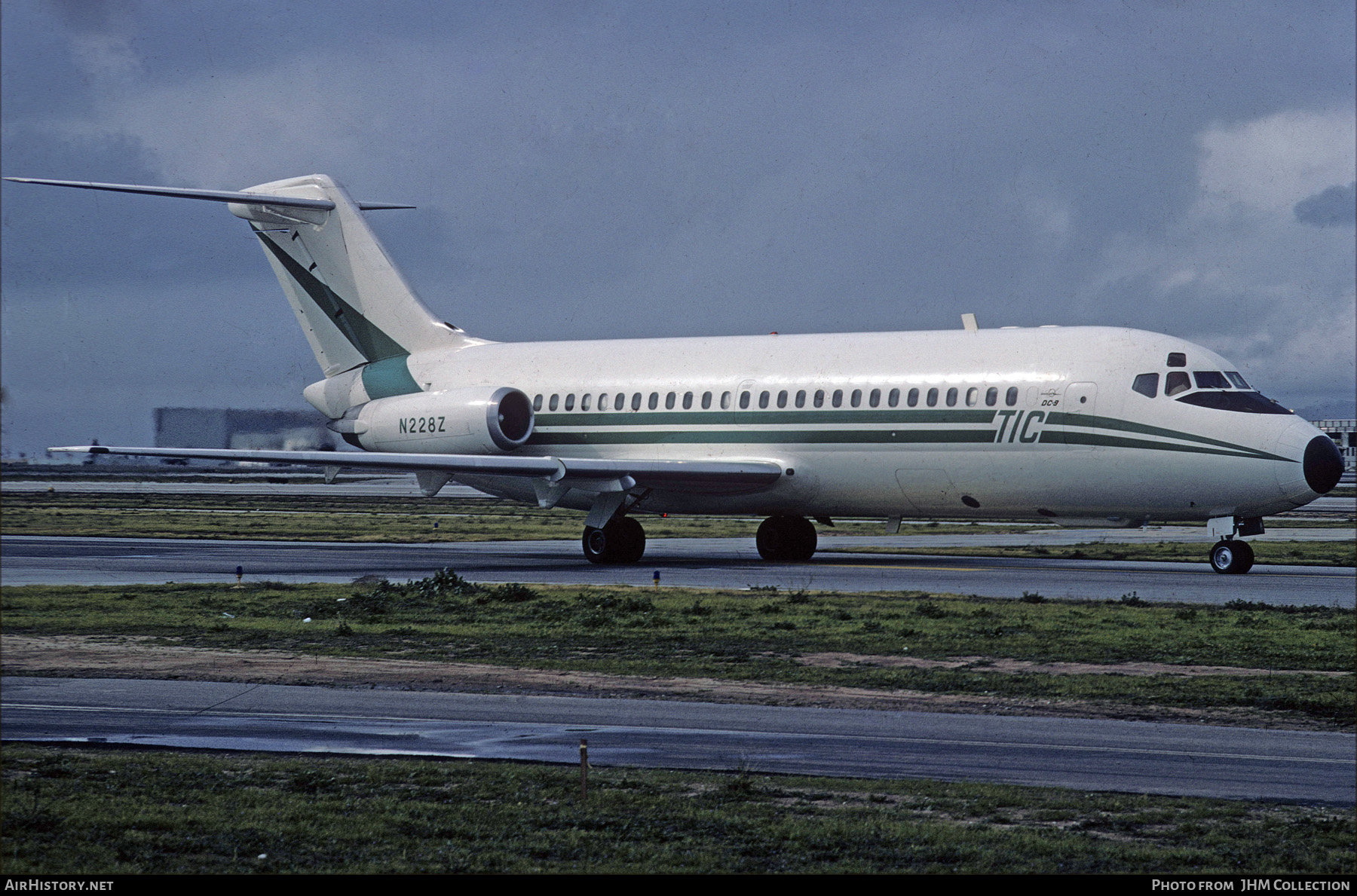Aircraft Photo of N228Z | McDonnell Douglas DC-9-15 | TIC - Tracy Investment Corporation | AirHistory.net #489134