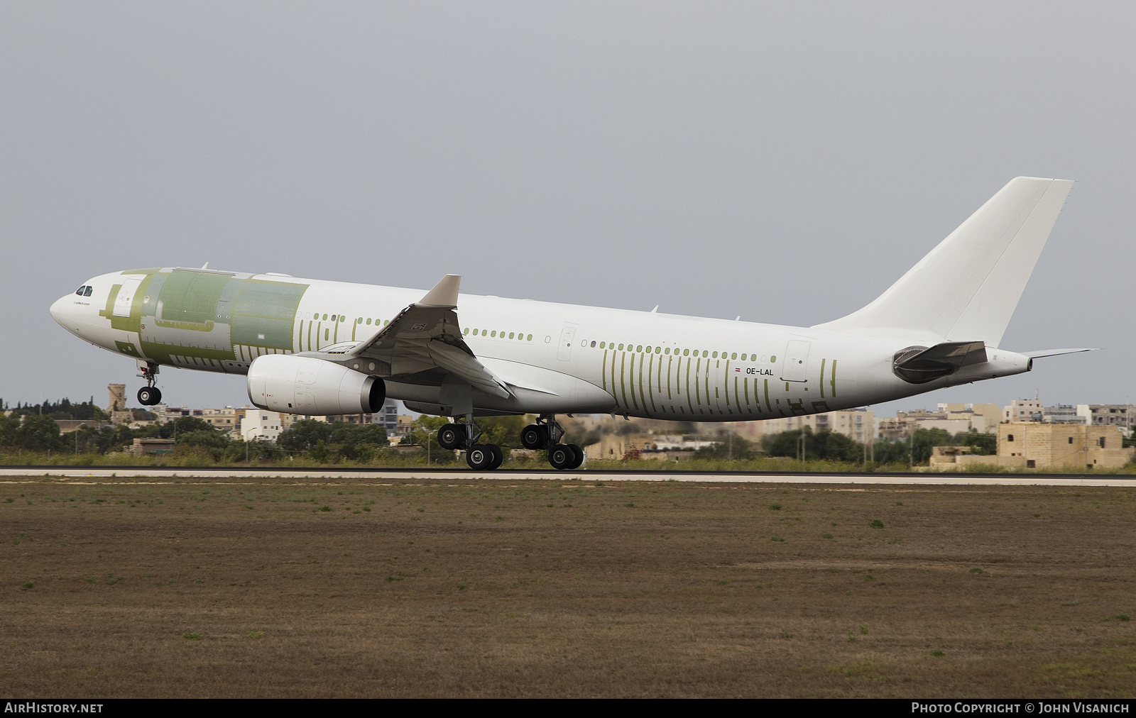 Aircraft Photo of OE-LAL | Airbus A330-243/P2F | AirHistory.net #489171