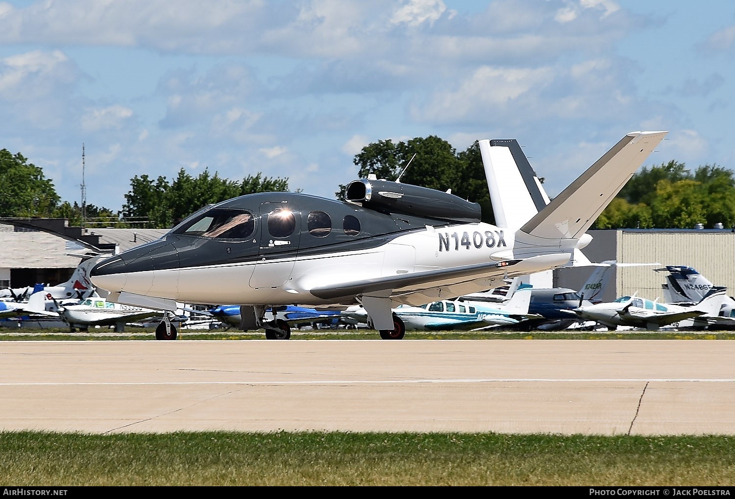 Aircraft Photo of N1408X | Cirrus SF-50 Vision | AirHistory.net #489176