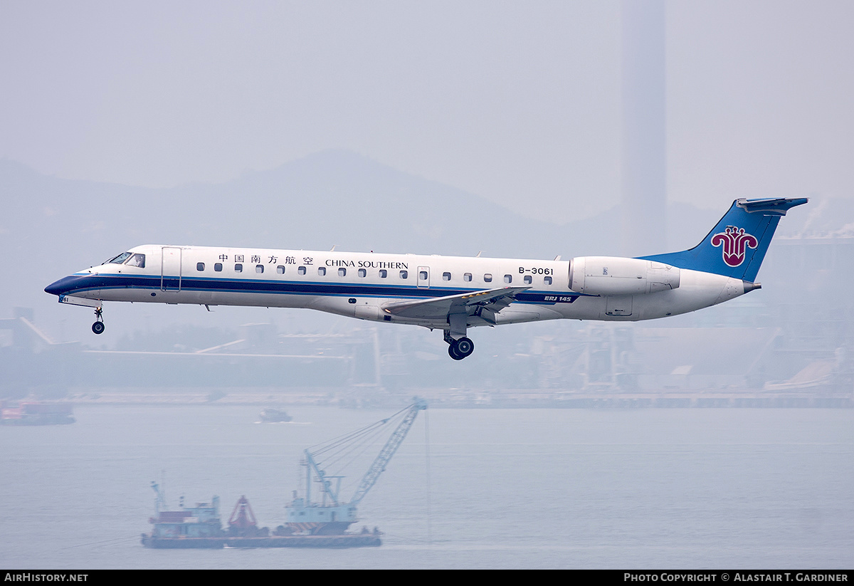 Aircraft Photo of B-3061 | Embraer ERJ-145LI (EMB-145LI) | China Southern Airlines | AirHistory.net #489198