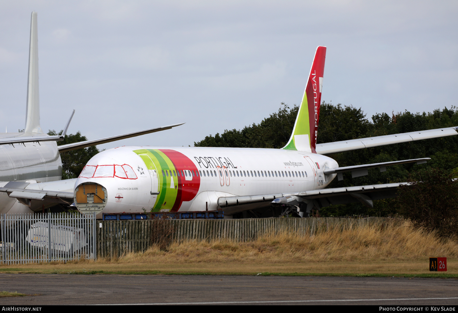 Aircraft Photo of CS-TNG | Airbus A320-214 | TAP Air Portugal | AirHistory.net #489202