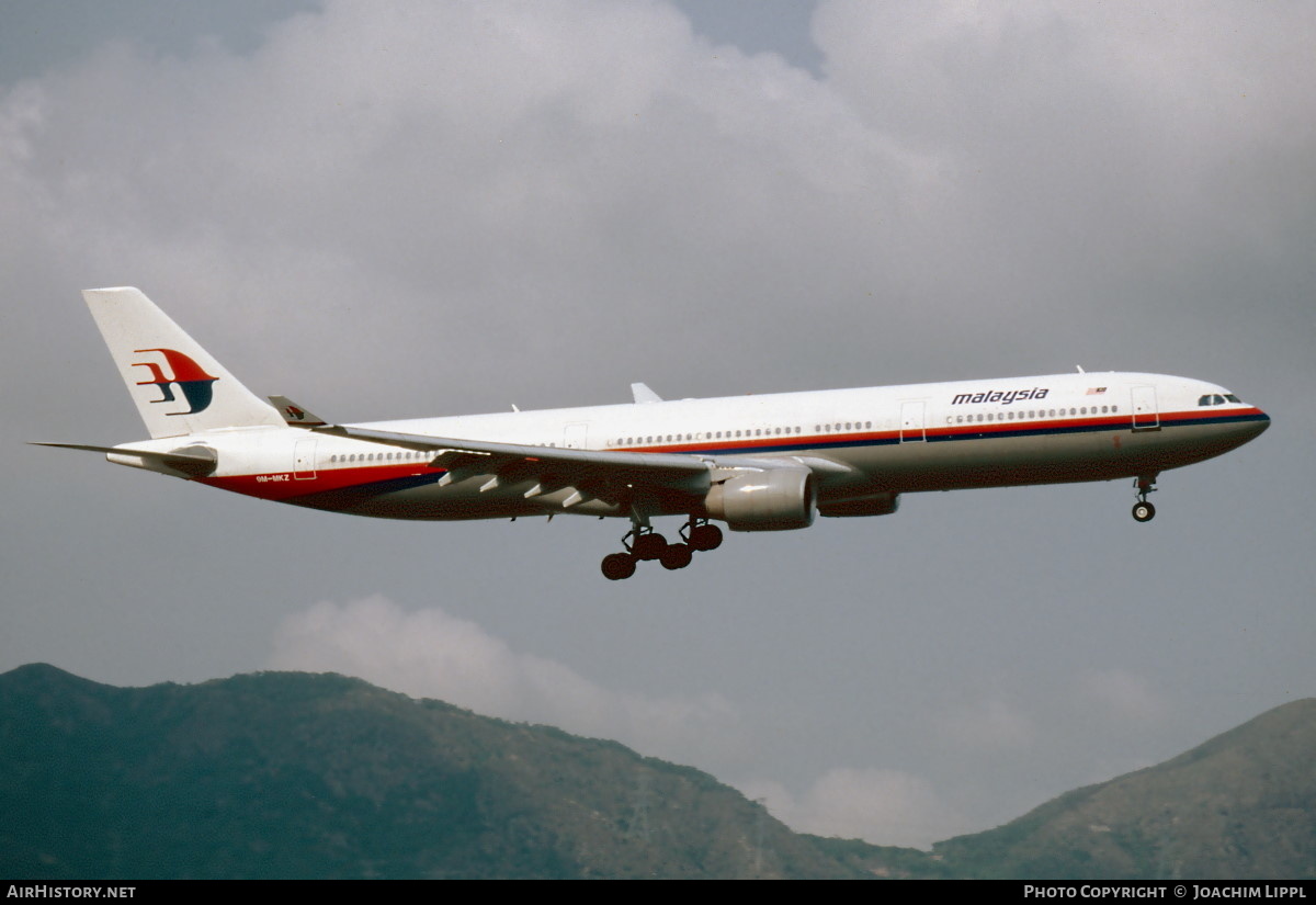 Aircraft Photo of 9M-MKZ | Airbus A330-322 | Malaysia Airlines | AirHistory.net #489247