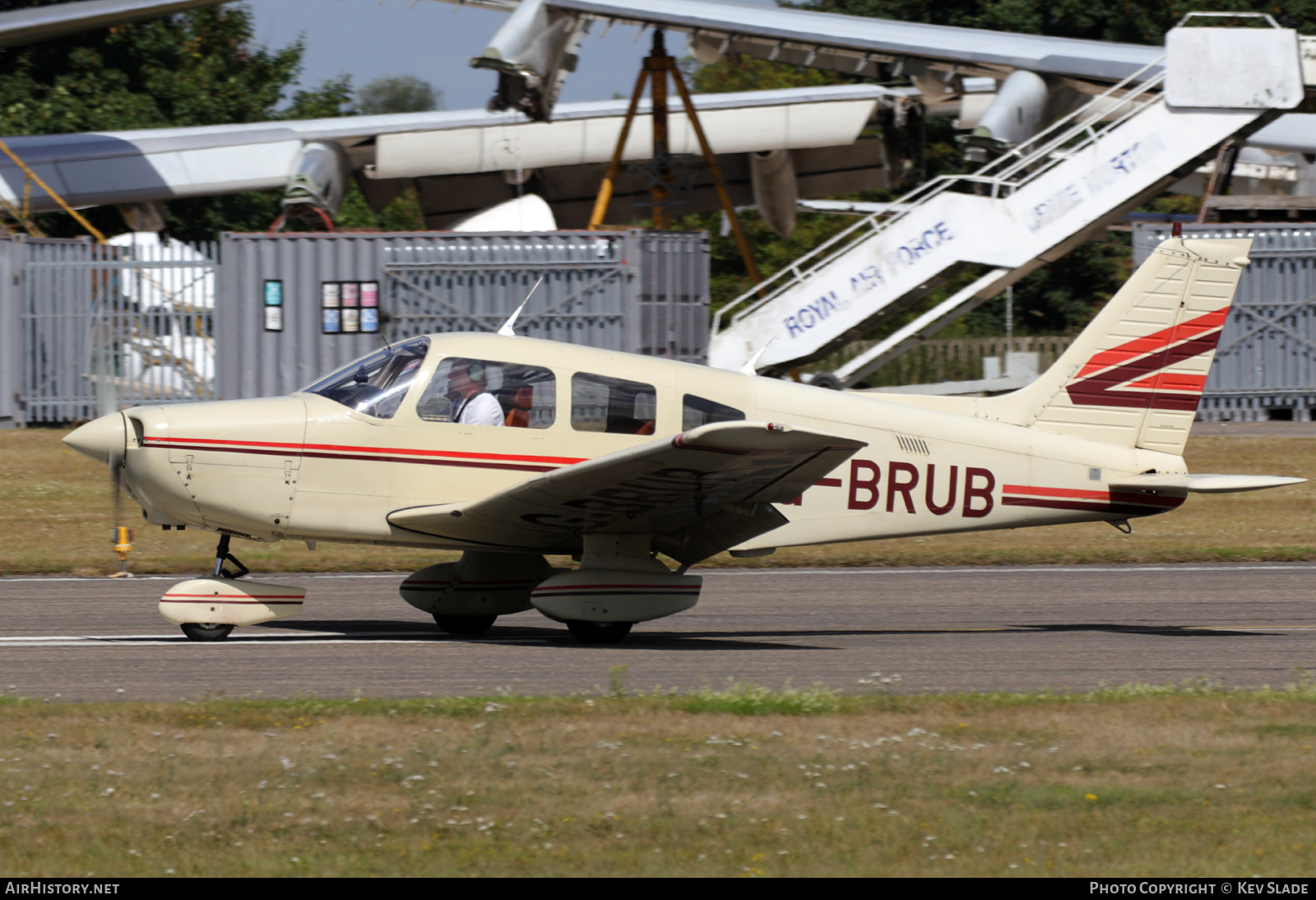 Aircraft Photo of G-BRUB | Piper PA-28-161 Warrior II | AirHistory.net #489277