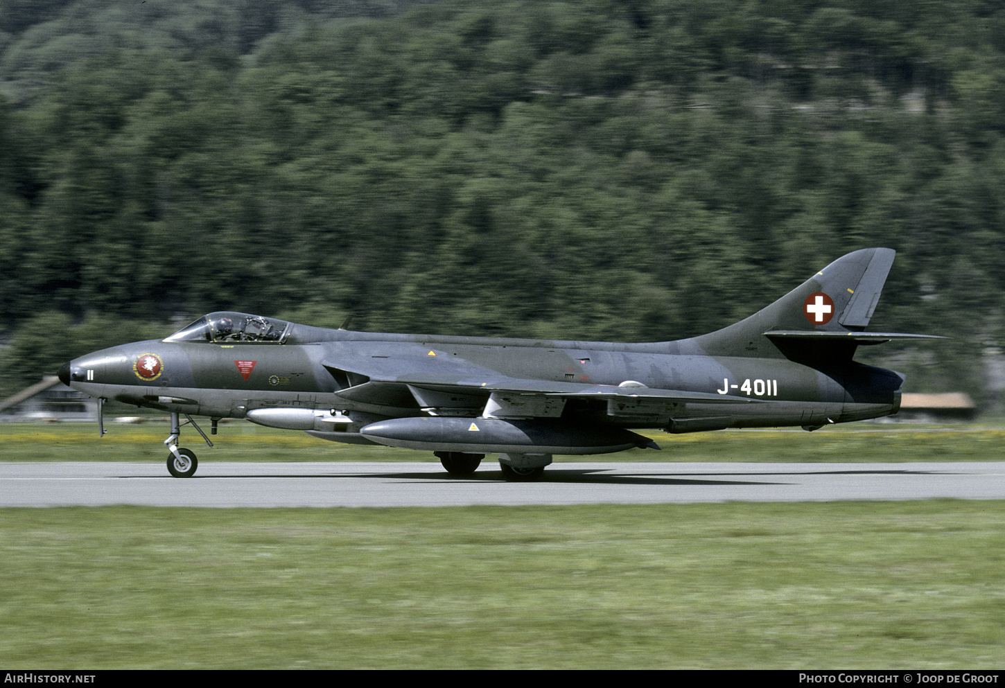 Aircraft Photo of J-4011 | Hawker Hunter F58 | Switzerland - Air Force | AirHistory.net #489279