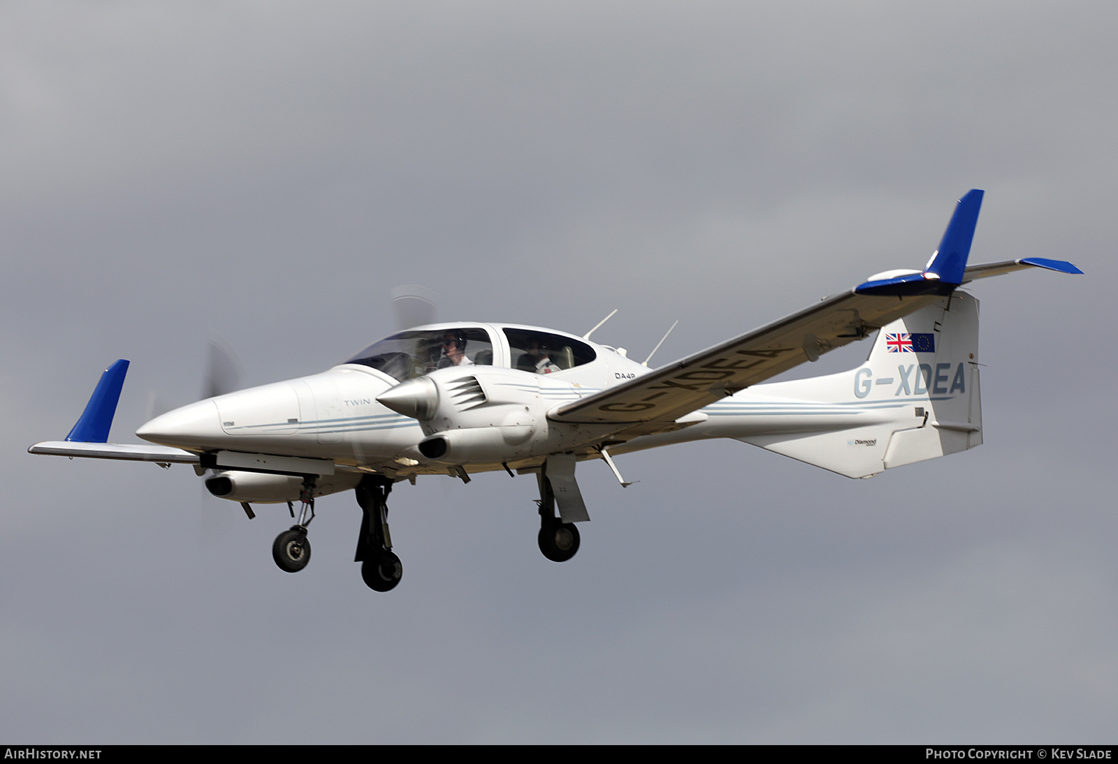Aircraft Photo of G-XDEA | Diamond DA42 Twin Star | AirHistory.net #489280