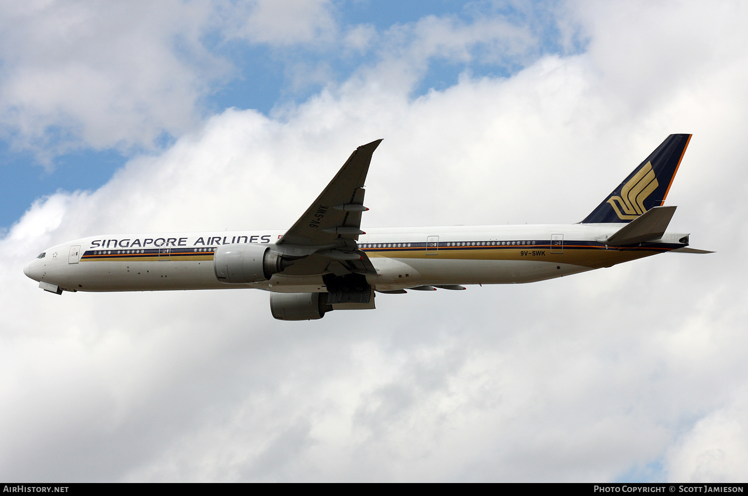 Aircraft Photo of 9V-SWK | Boeing 777-312/ER | Singapore Airlines | AirHistory.net #489593