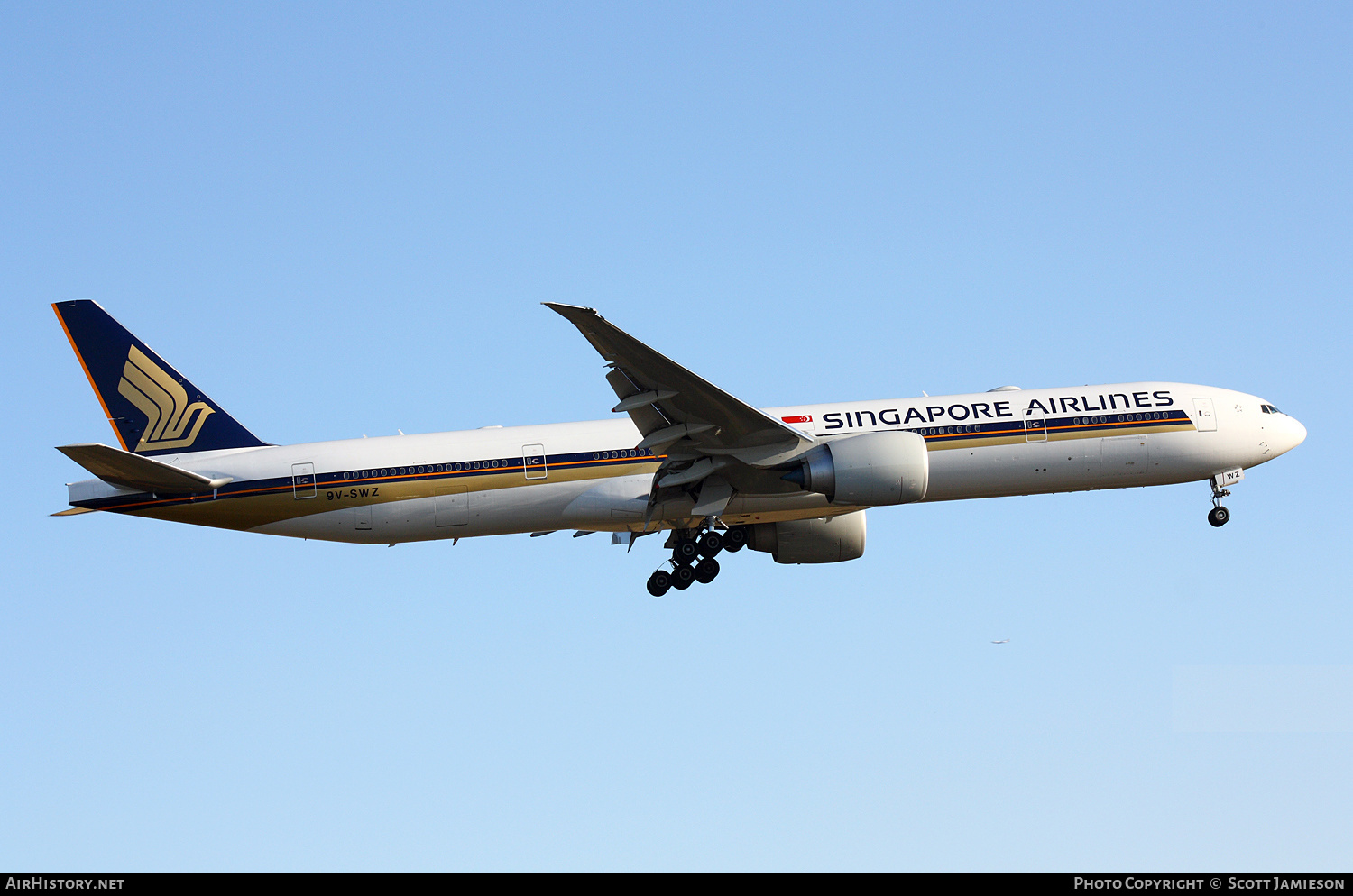 Aircraft Photo of 9V-SWZ | Boeing 777-312/ER | Singapore Airlines | AirHistory.net #489599