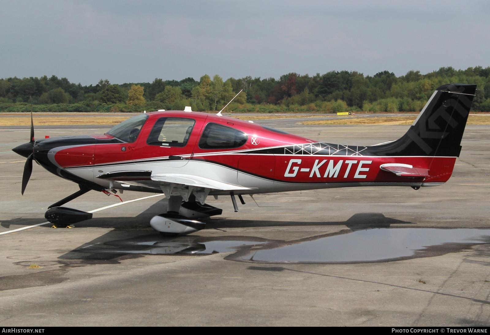 Aircraft Photo of G-KMTE | Cirrus SR-22 G6-GTSXi | AirHistory.net #489602