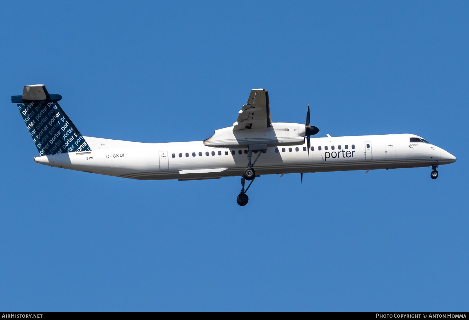 Aircraft Photo of C-GKQI | Bombardier DHC-8-402 Dash 8 | Porter Airlines | AirHistory.net #489654