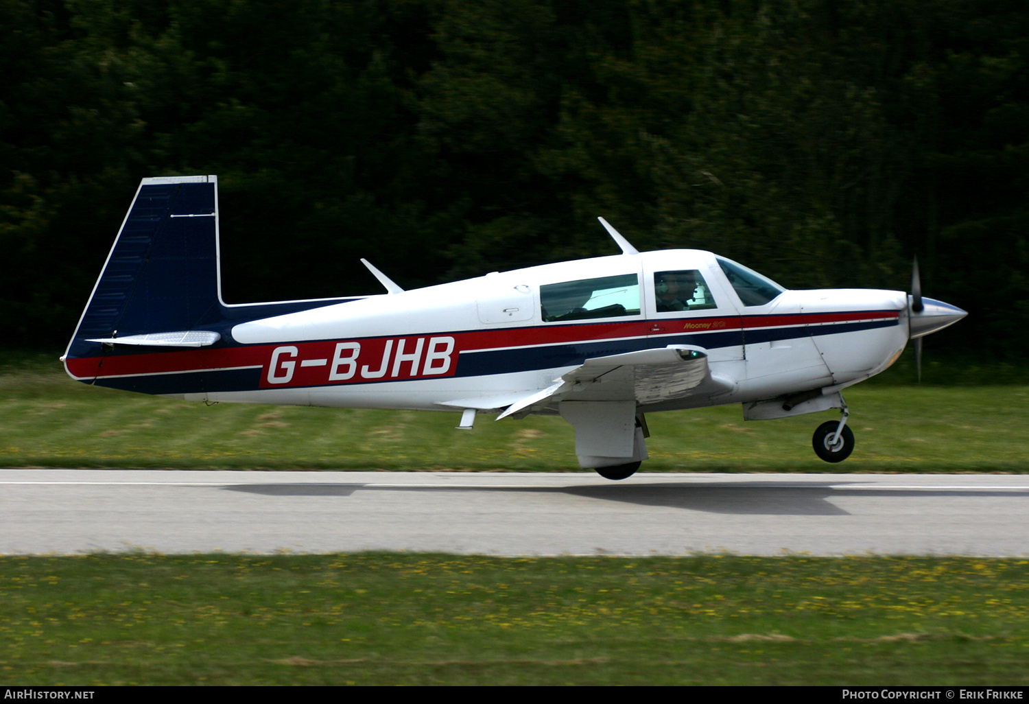 Aircraft Photo of G-BJHB | Mooney M-20J 201 | AirHistory.net #489702