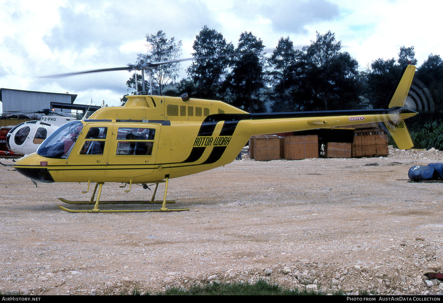 Aircraft Photo of P2-AHB | Bell 206B-3 JetRanger III | Rotor Work | AirHistory.net #489722