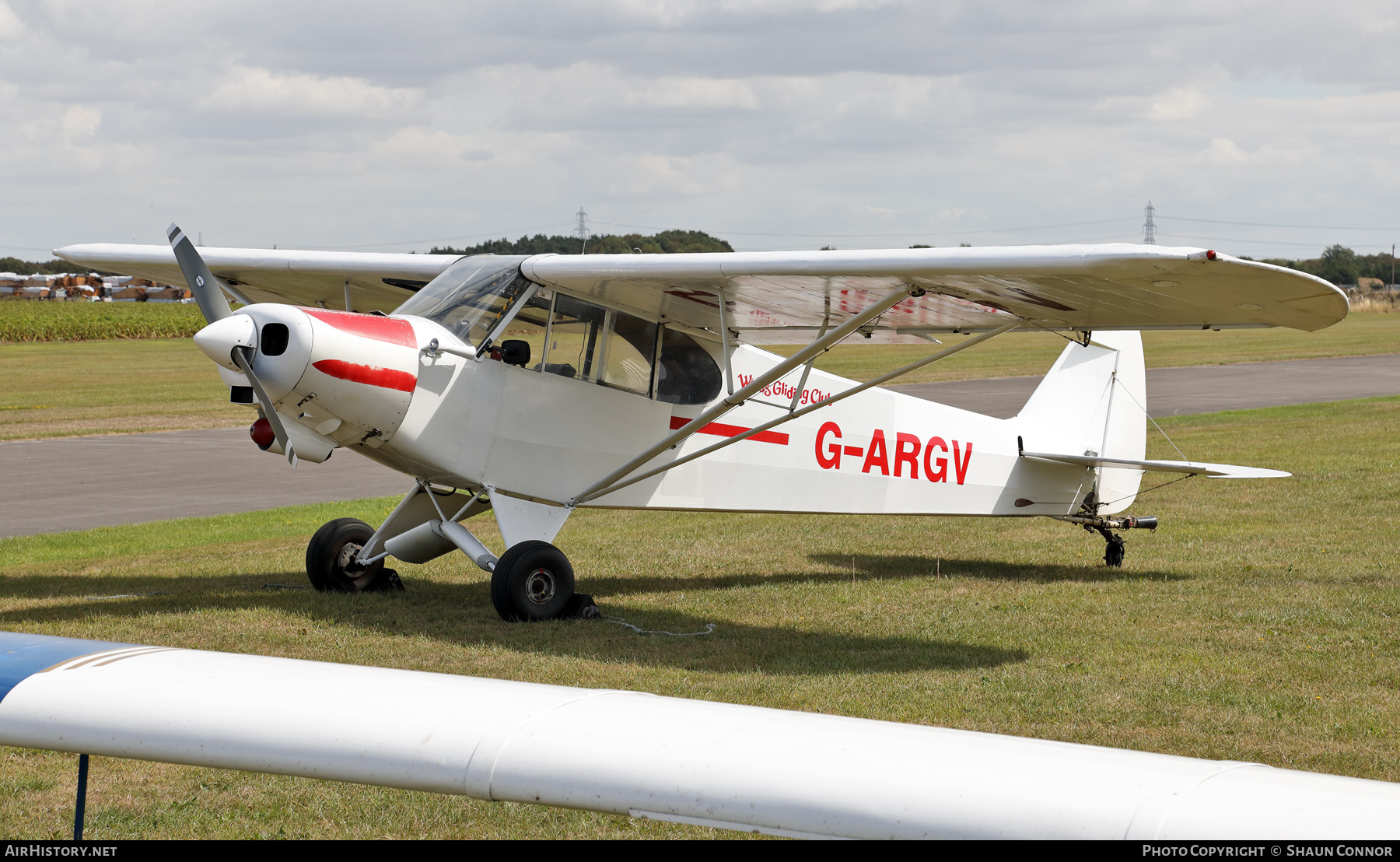 Aircraft Photo of G-ARGV | Piper PA-18-150/Mod Super Cub | Wolds Gliding Club | AirHistory.net #489783