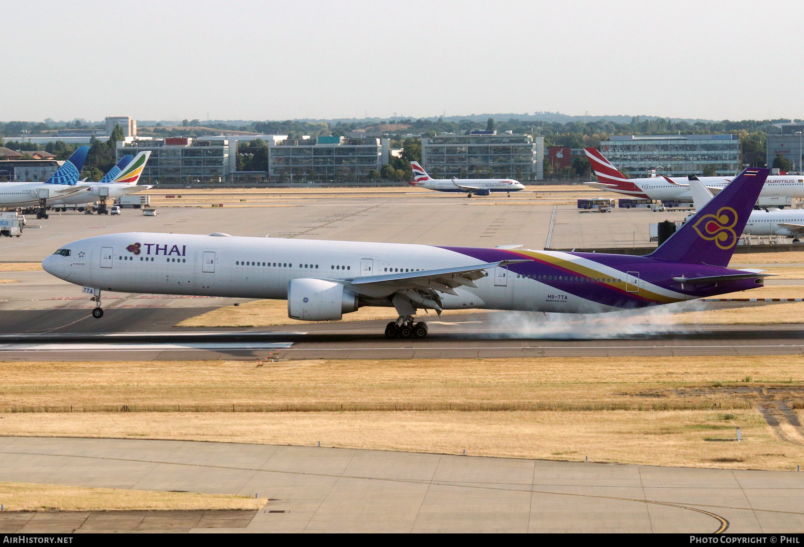 Aircraft Photo of HS-TTA | Boeing 777-300/ER | Thai Airways International | AirHistory.net #489811