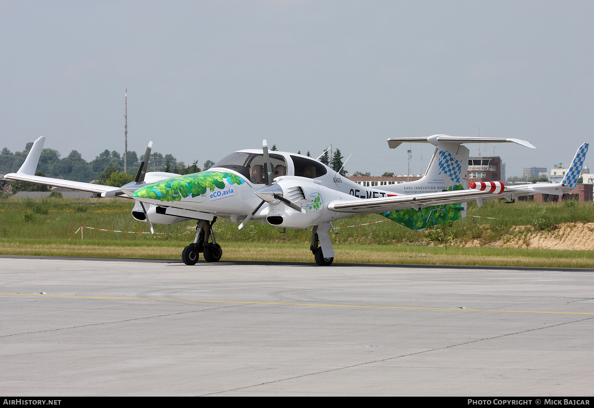 Aircraft Photo of OE-VFT | Diamond DA42 NG Twin Star | EADS | AirHistory.net #489891