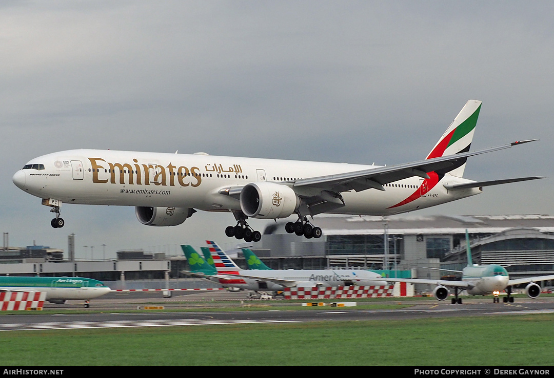 Aircraft Photo of A6-EPC | Boeing 777-31H/ER | Emirates | AirHistory.net #489980