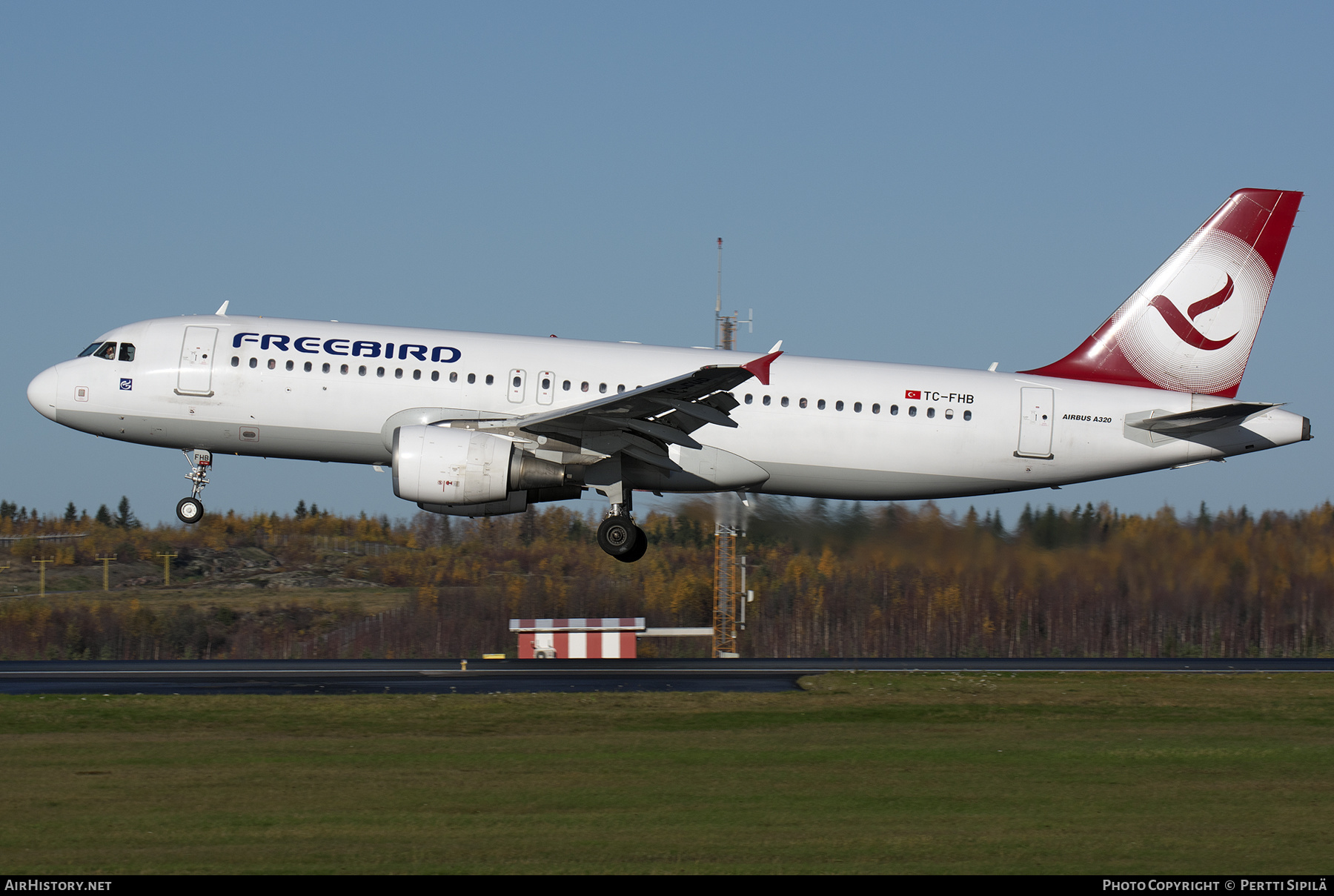 Aircraft Photo of TC-FHB | Airbus A320-214 | Freebird Airlines | AirHistory.net #490030