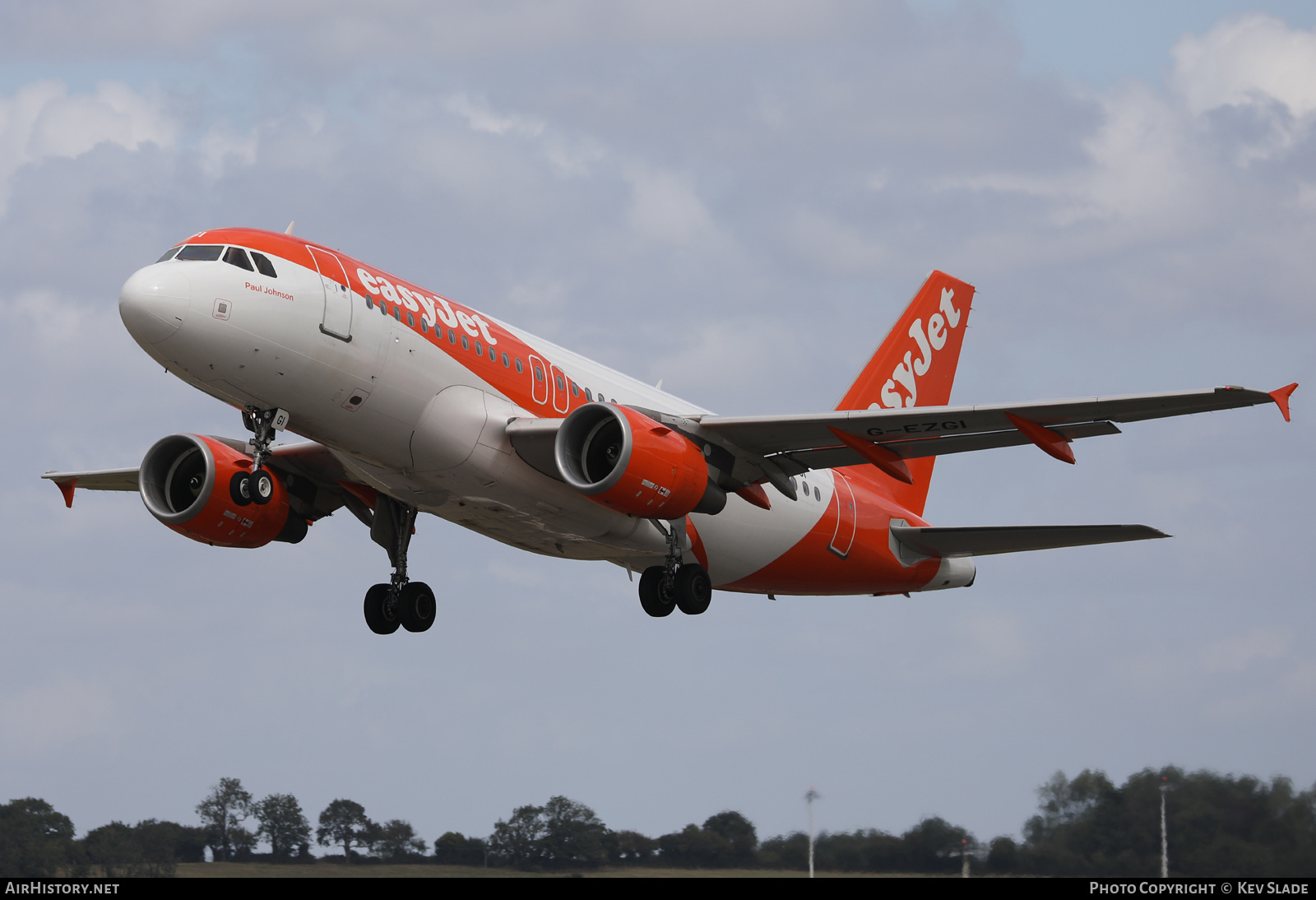 Aircraft Photo of G-EZGI | Airbus A319-111 | EasyJet | AirHistory.net #490044