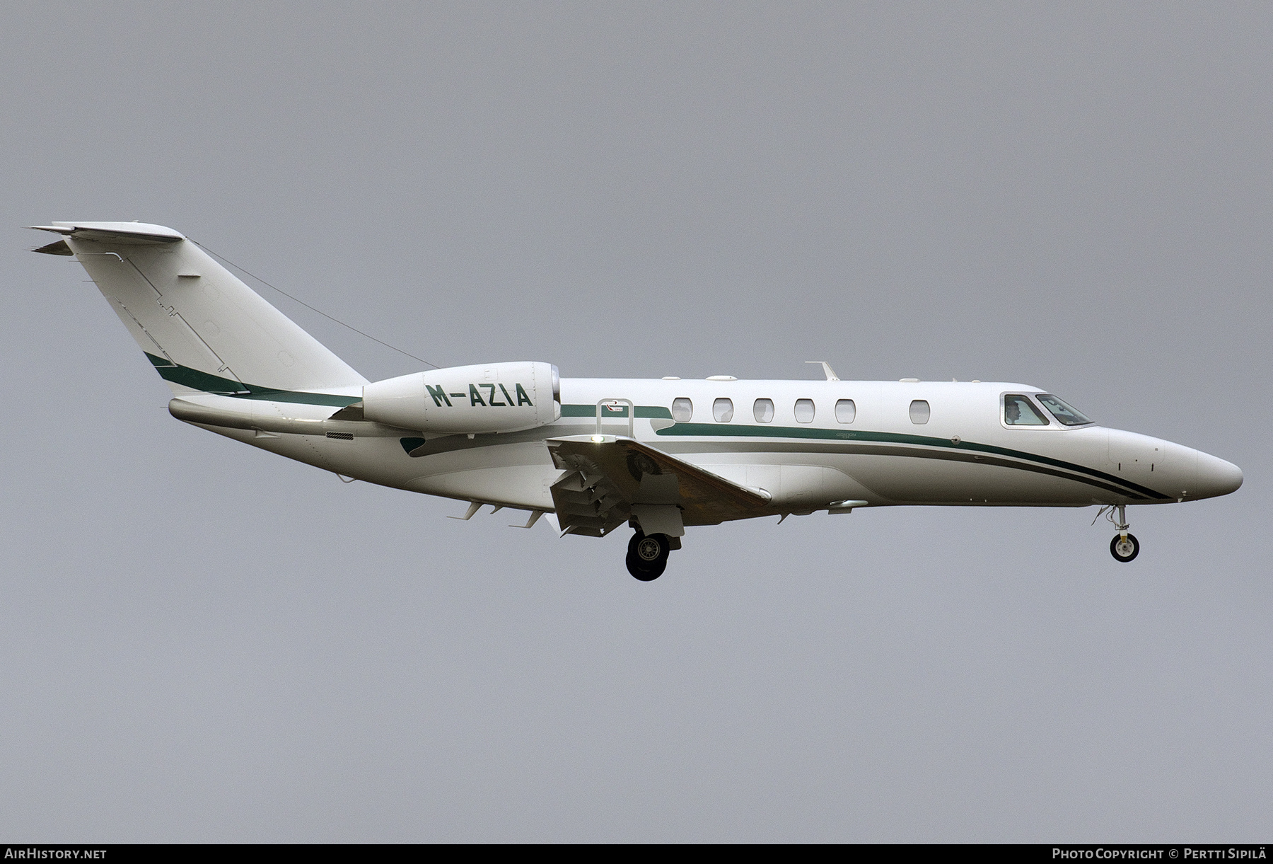 Aircraft Photo of M-AZIA | Cessna 525C CitationJet CJ4 | AirHistory.net #490088