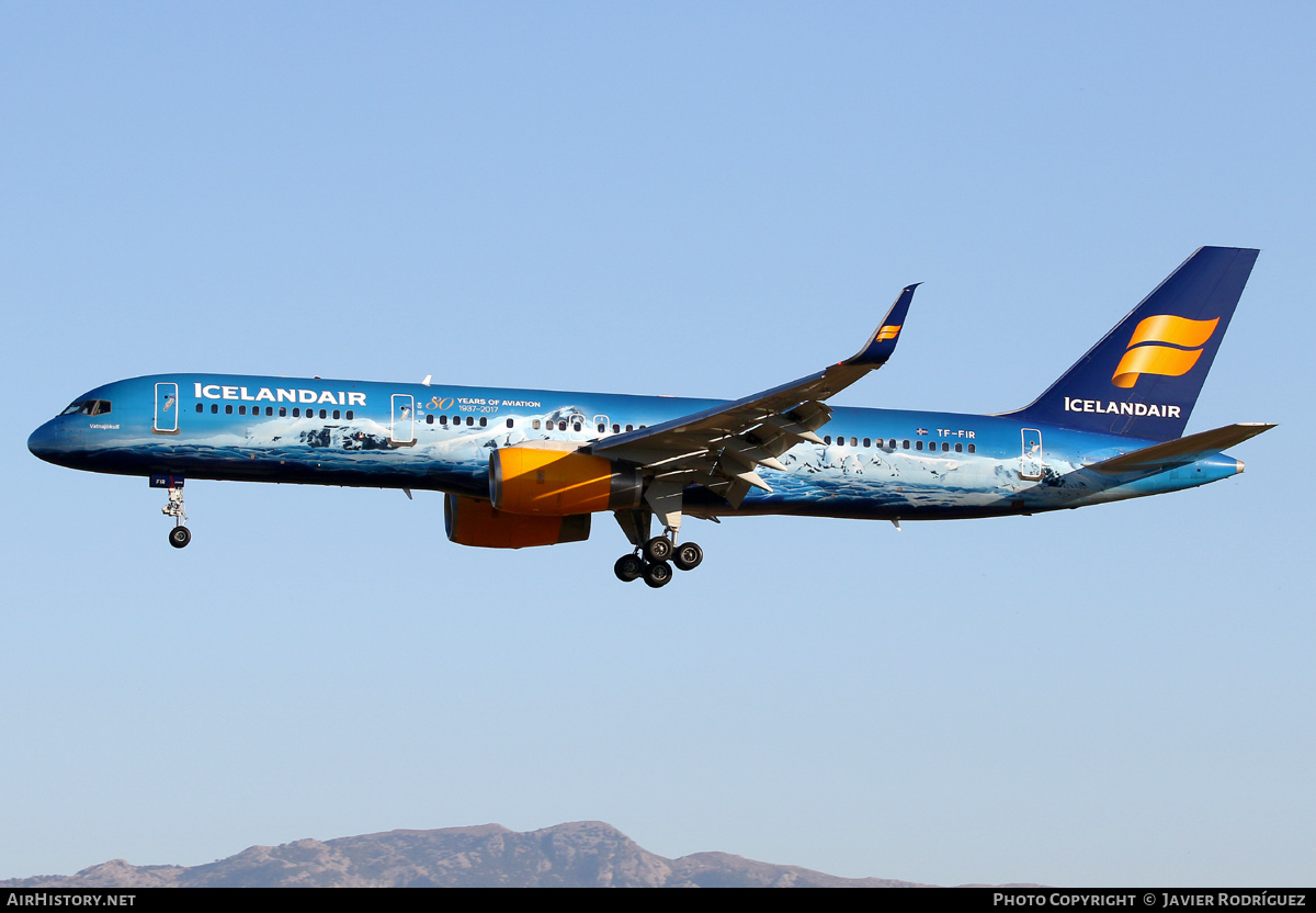 Aircraft Photo of TF-FIR | Boeing 757-256 | Icelandair | AirHistory.net #490126