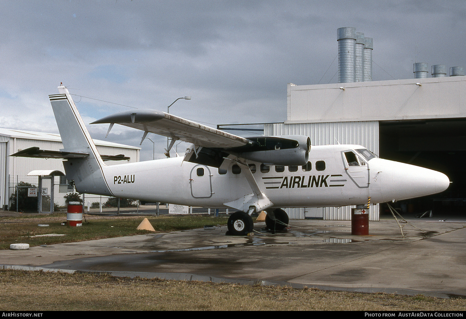 Aircraft Photo of P2-ALU | De Havilland Canada DHC-6-200 Twin Otter | Airlink | AirHistory.net #490308