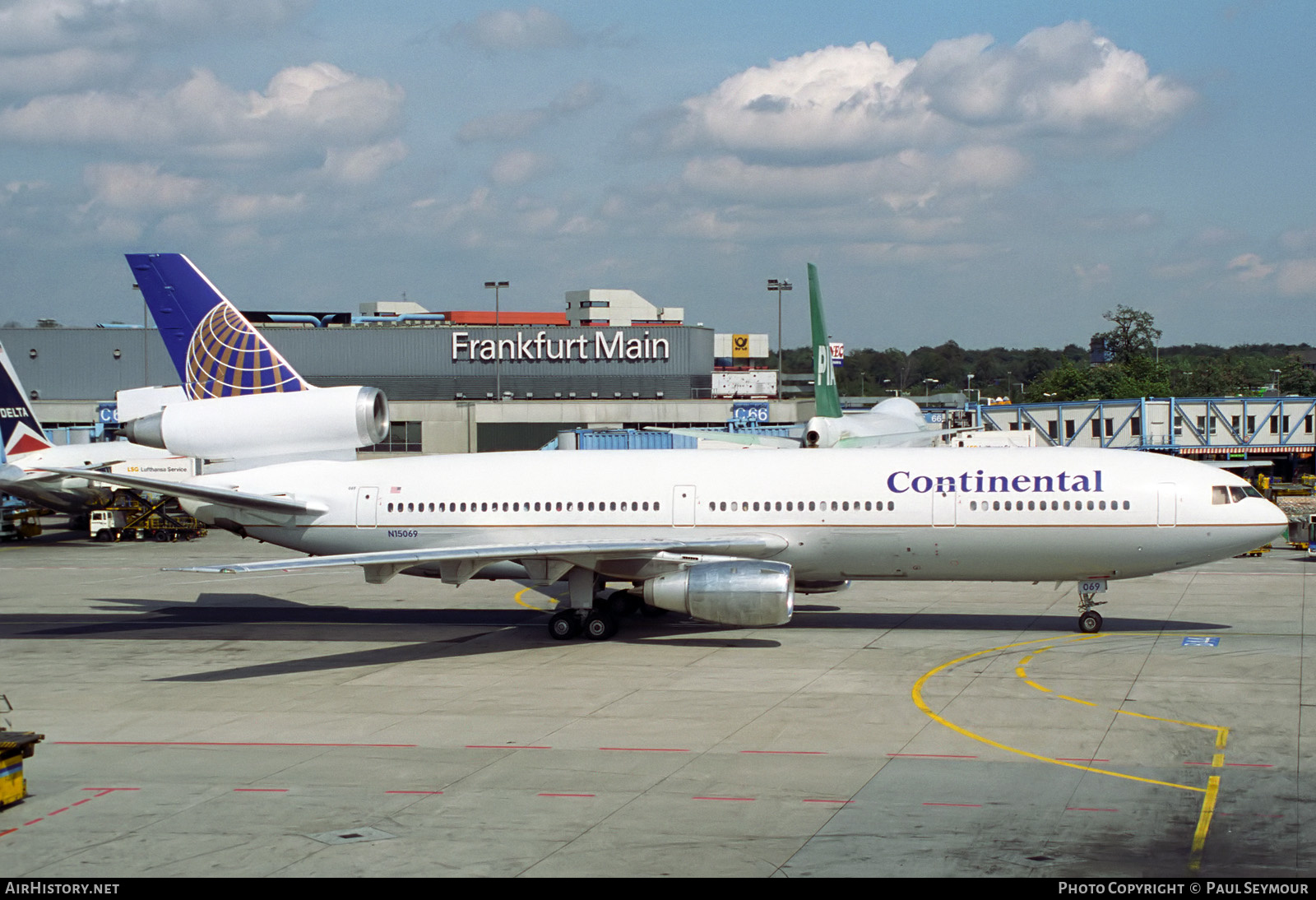 Aircraft Photo of N15069 | McDonnell Douglas DC-10-30(ER) | Continental Airlines | AirHistory.net #490389