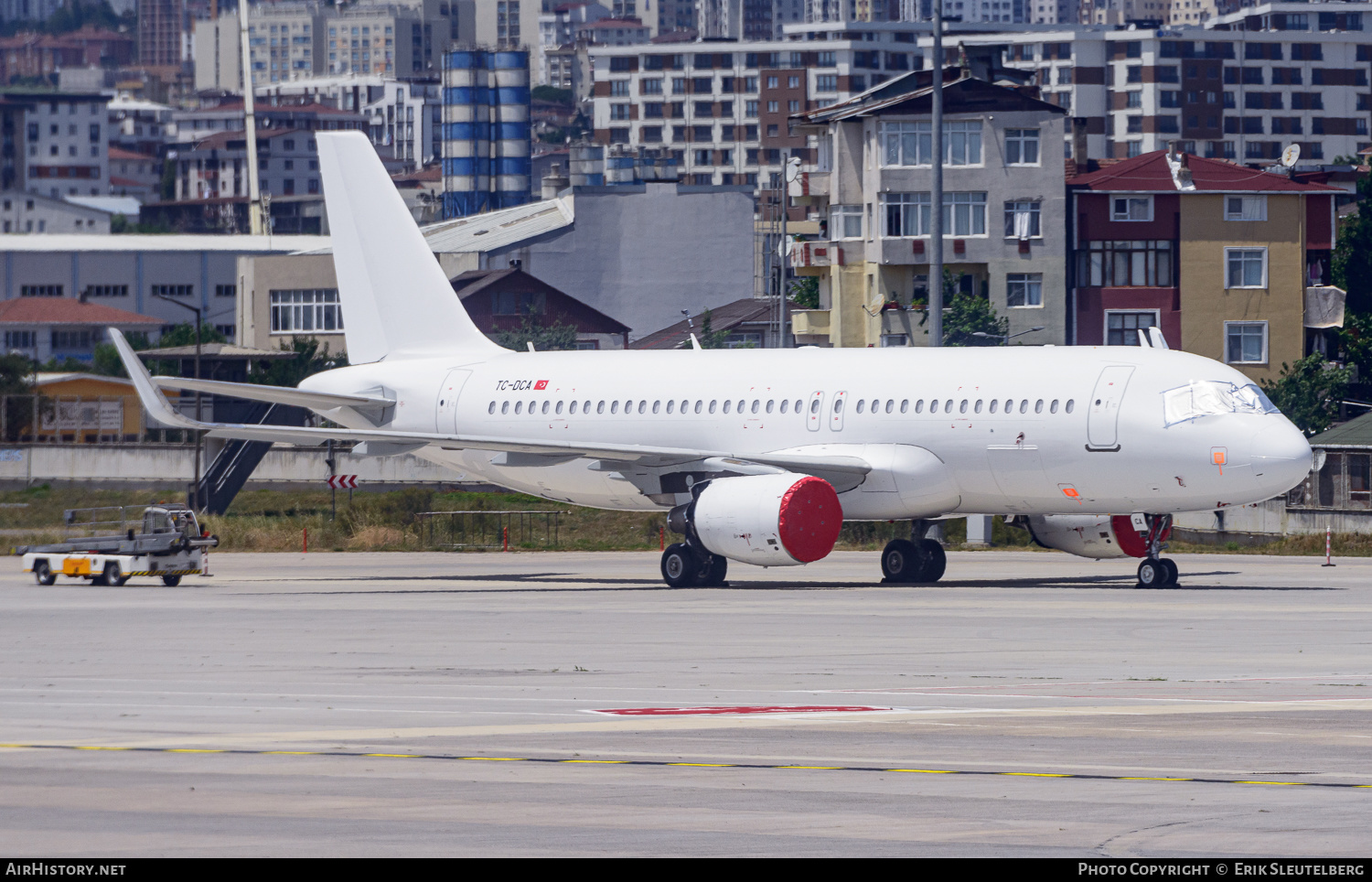 Aircraft Photo of TC-DCA | Airbus A320-214 | AirHistory.net #490425