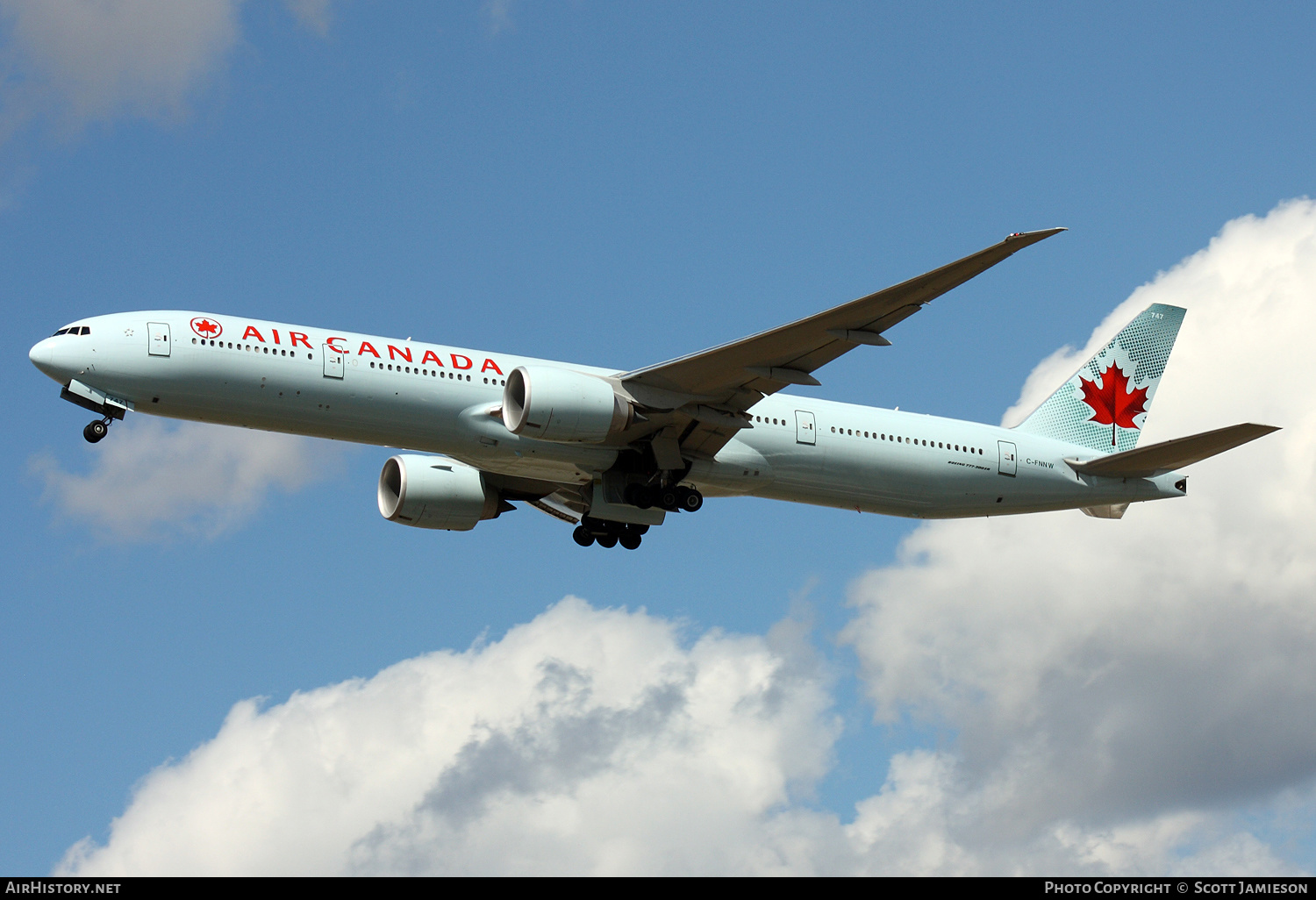 Aircraft Photo of C-FNNW | Boeing 777-333/ER | Air Canada | AirHistory.net #490449