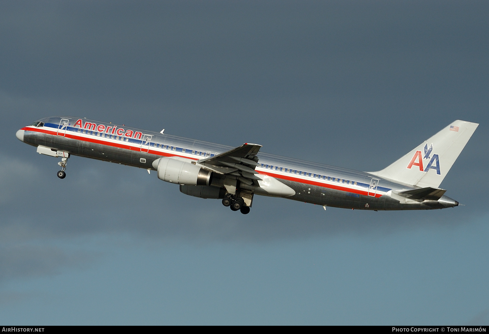 Aircraft Photo of N666A | Boeing 757-223 | American Airlines | AirHistory.net #490498