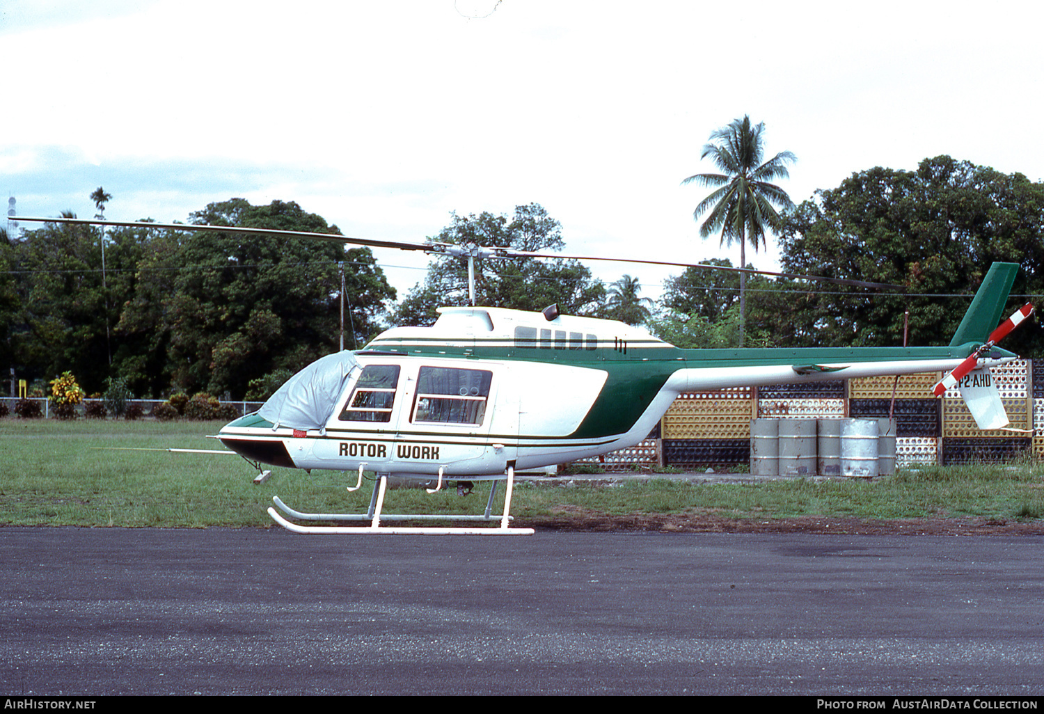 Aircraft Photo of P2-AHD | Bell 206B-2 JetRanger II | Rotor Work | AirHistory.net #490543