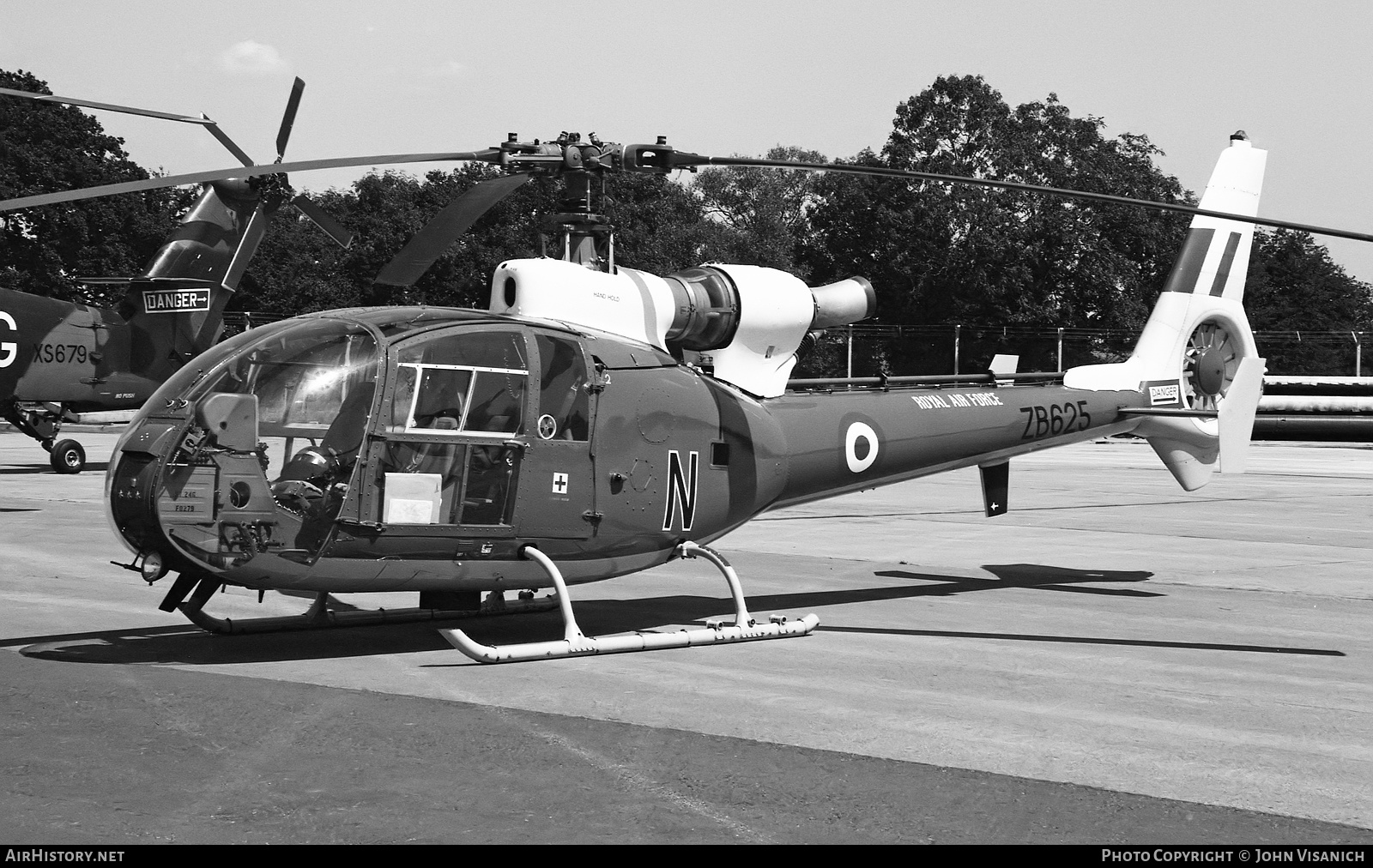 Aircraft Photo of ZB625 | Aerospatiale SA-341D Gazelle HT3 | UK - Air Force | AirHistory.net #490546