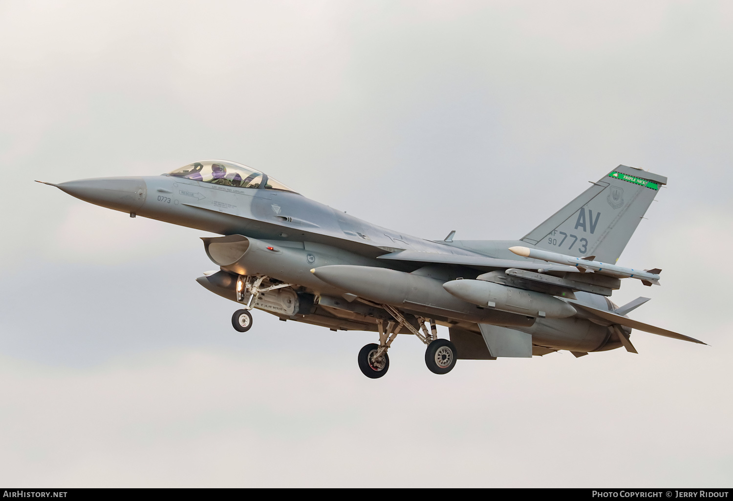 Aircraft Photo of 90-0773 / AF90-773 | General Dynamics F-16CM Fighting Falcon | USA - Air Force | AirHistory.net #490600