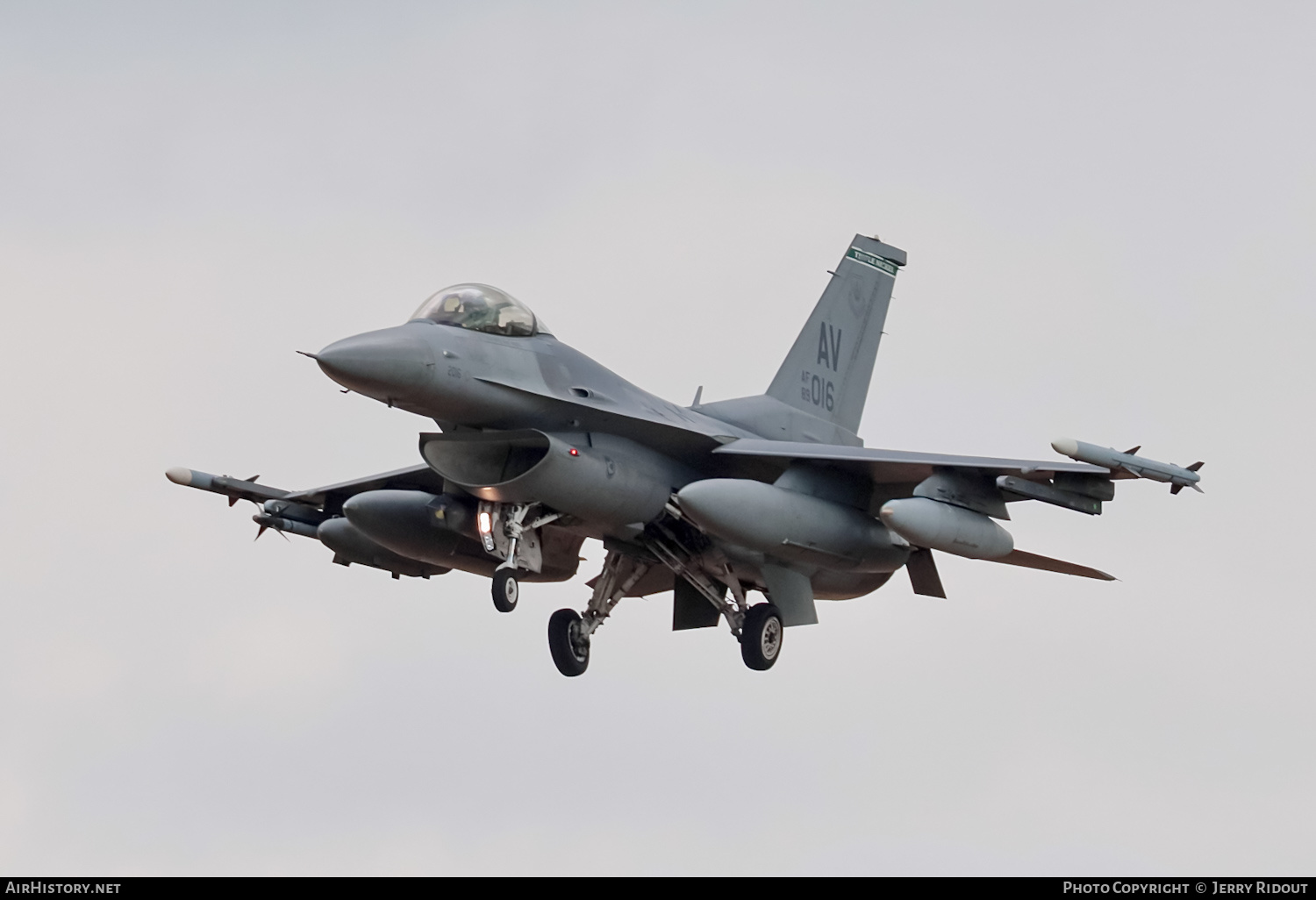 Aircraft Photo of 89-2016 / AF89-016 | General Dynamics F-16CM Fighting Falcon | USA - Air Force | AirHistory.net #490601