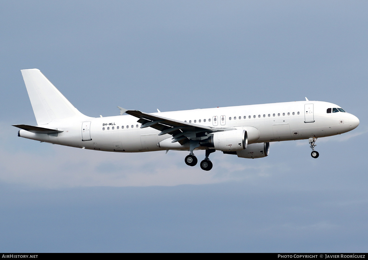 Aircraft Photo of 9H-MLL | Airbus A320-214 | AirHistory.net #490613