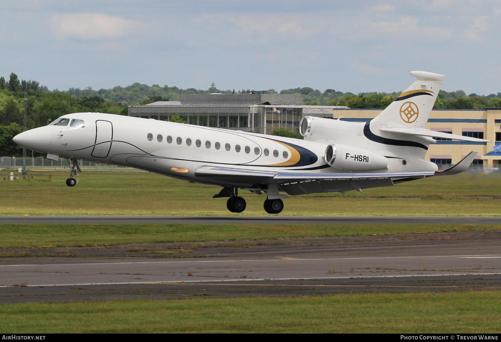 Aircraft Photo of F-HSRI | Dassault Falcon 8X | AirHistory.net #490762