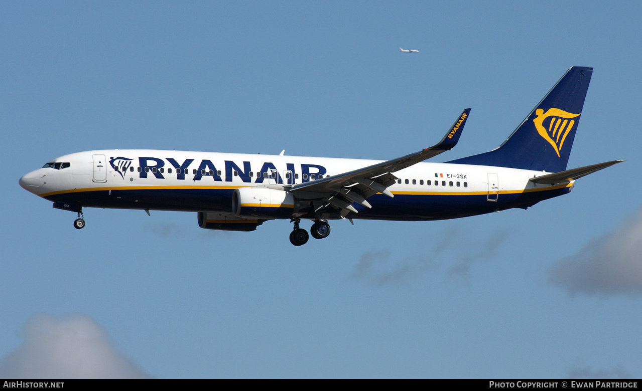 Aircraft Photo of EI-GSK | Boeing 737-800 | Ryanair | AirHistory.net #490773