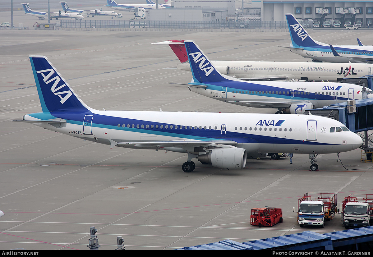 Aircraft Photo of JA205A | Airbus A320-214 | All Nippon Airways - ANA | AirHistory.net #490781
