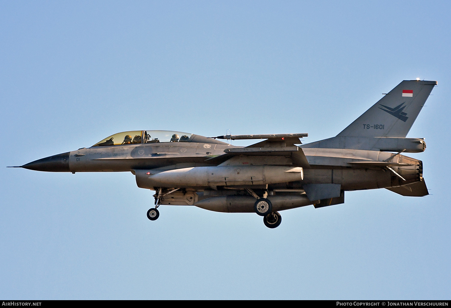 Aircraft Photo of TS-1601 | General Dynamics F-16BM Fighting Falcon | Indonesia - Air Force | AirHistory.net #490949