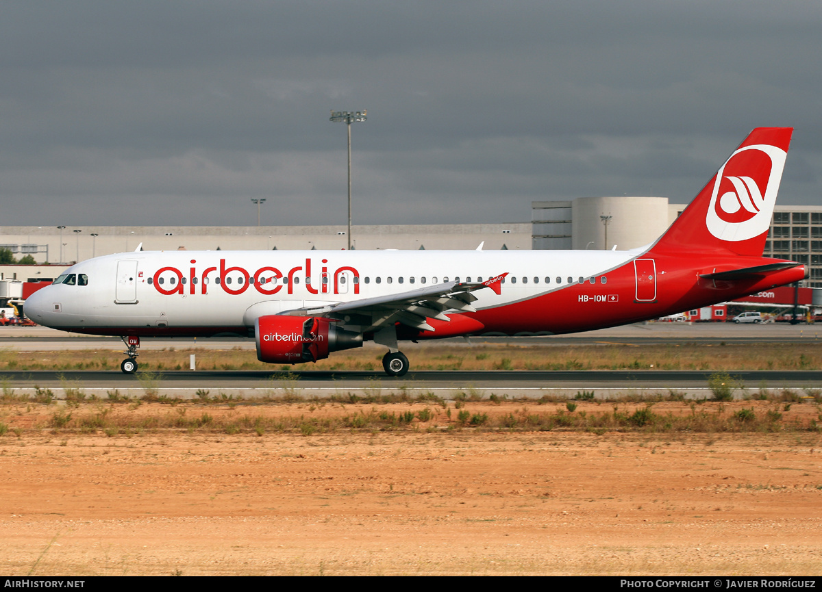 Aircraft Photo of HB-IOW | Airbus A320-214 | Air Berlin | AirHistory.net #491033
