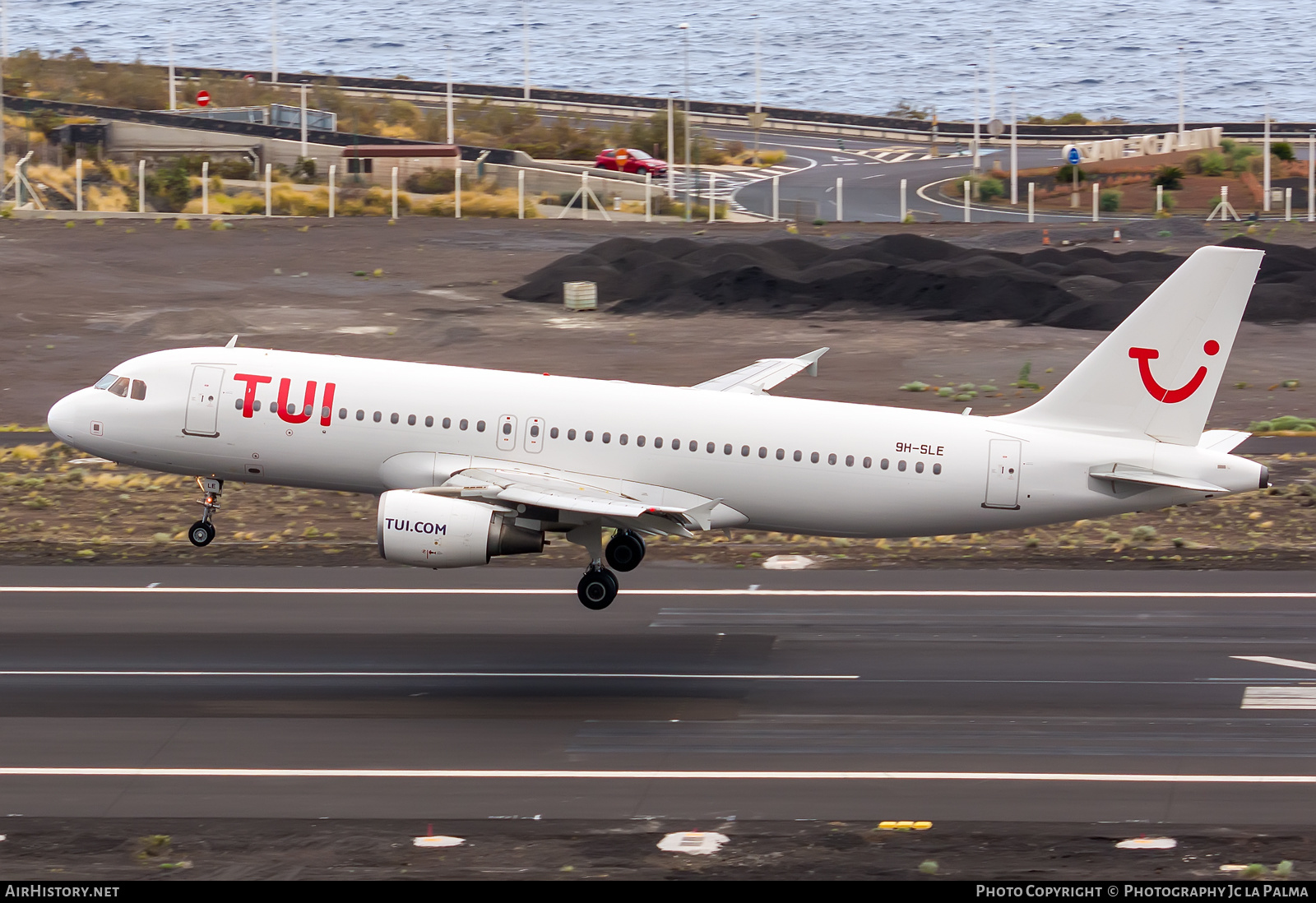 Aircraft Photo of 9H-SLE | Airbus A320-214 | TUI | AirHistory.net #491094