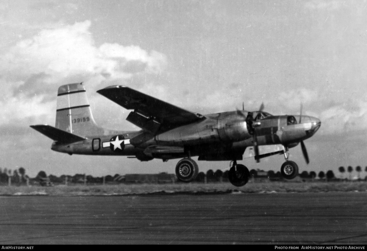 Aircraft Photo of 41-39199 / 139199 | Douglas A-26C Invader | USA - Air Force | AirHistory.net #491130