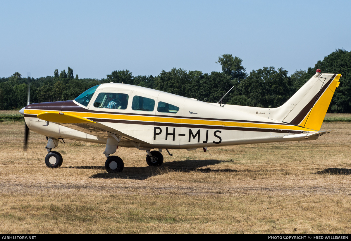 Aircraft Photo of PH-MJS | Beech A23A Musketeer Custom III | AirHistory.net #491220