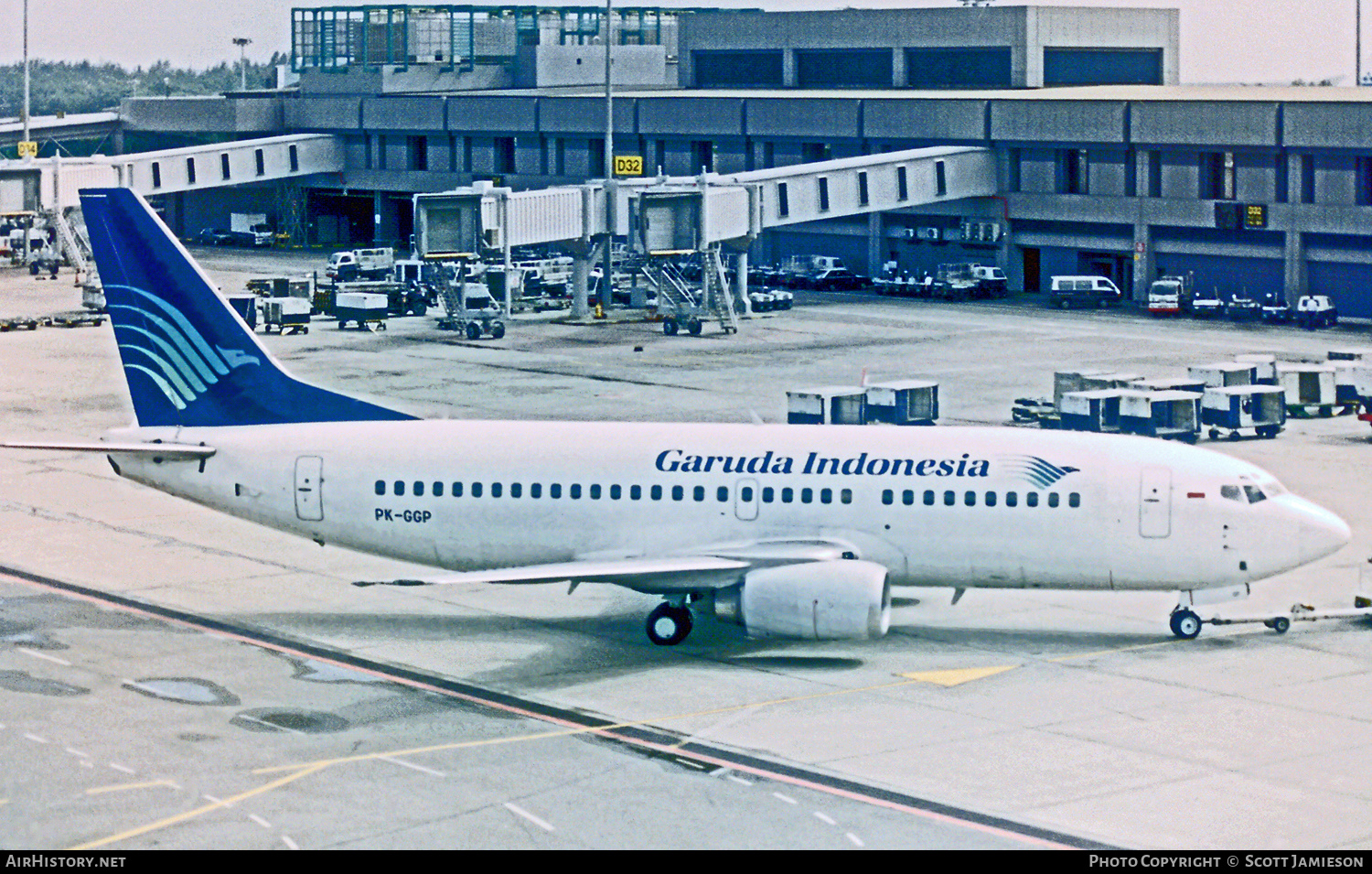 Aircraft Photo of PK-GGP | Boeing 737-3U3 | Garuda Indonesia | AirHistory.net #491245