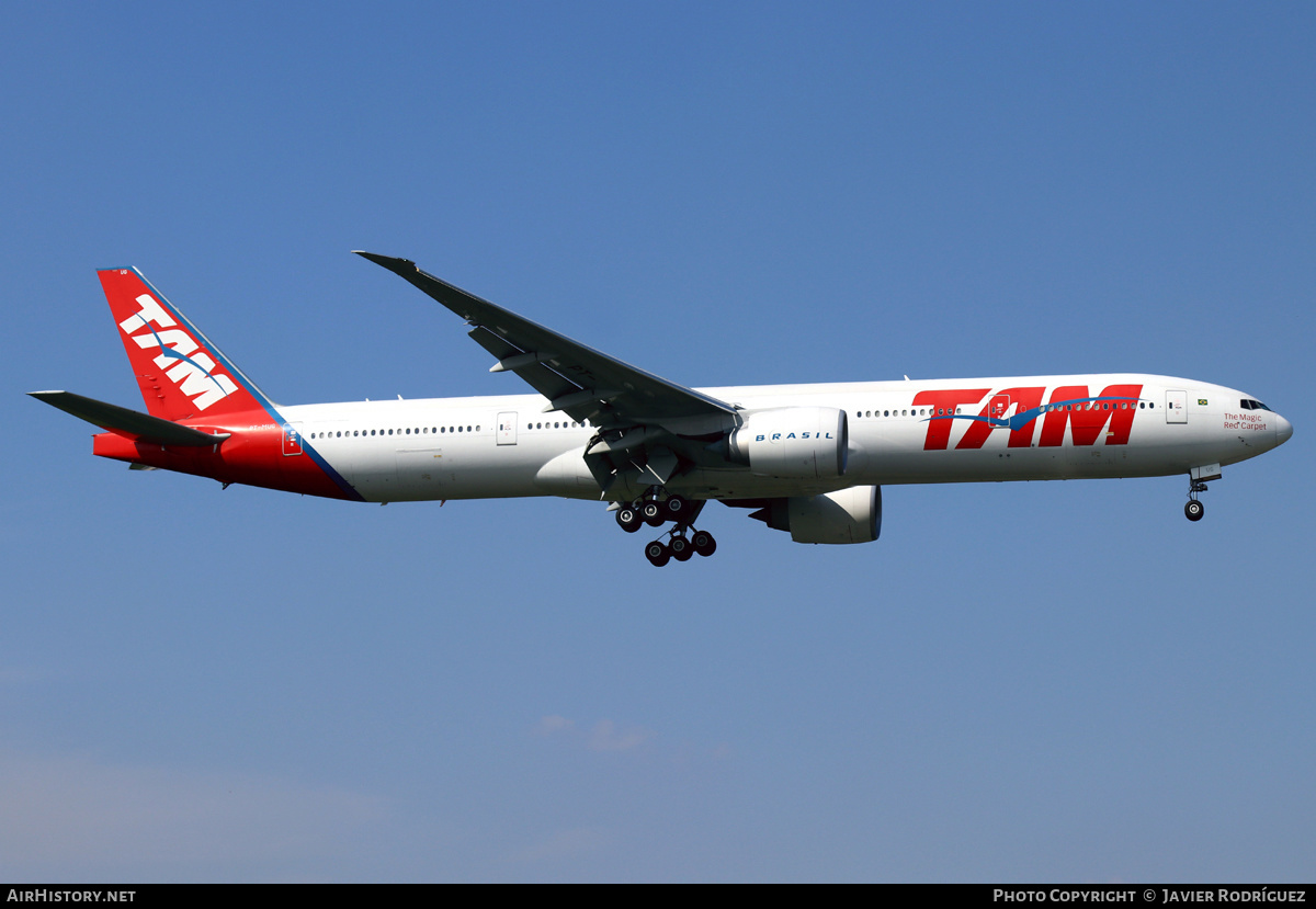 Aircraft Photo of PT-MUG | Boeing 777-32W/ER | TAM Linhas Aéreas | AirHistory.net #491258