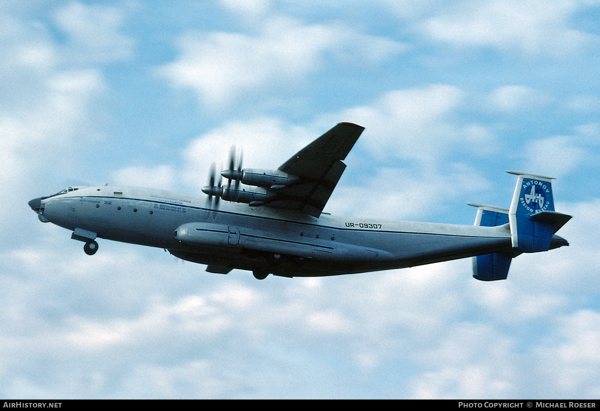 Aircraft Photo of UR-09307 | Antonov An-22A Antei | Antonov Design Bureau | AirHistory.net #491305