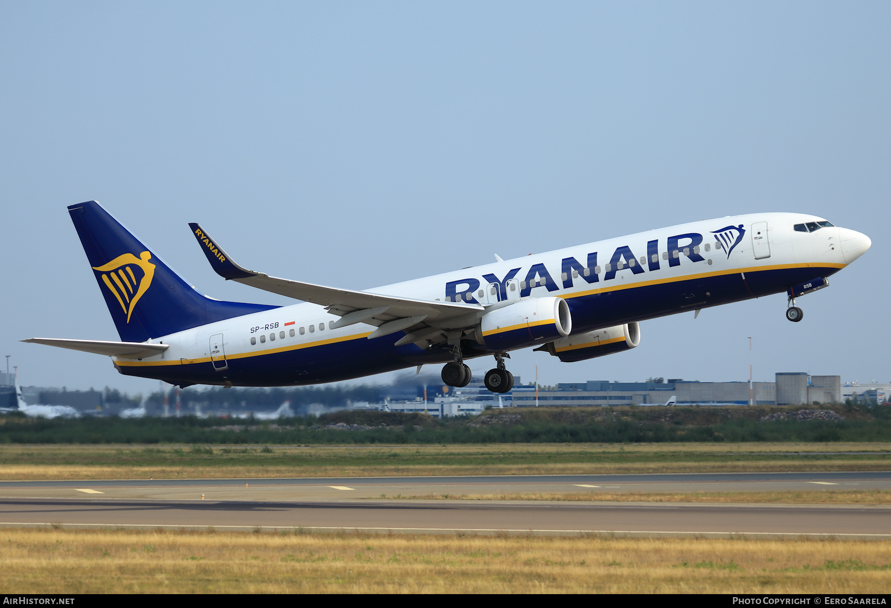 Aircraft Photo of SP-RSB | Boeing 737-800 | Ryanair | AirHistory.net #491319
