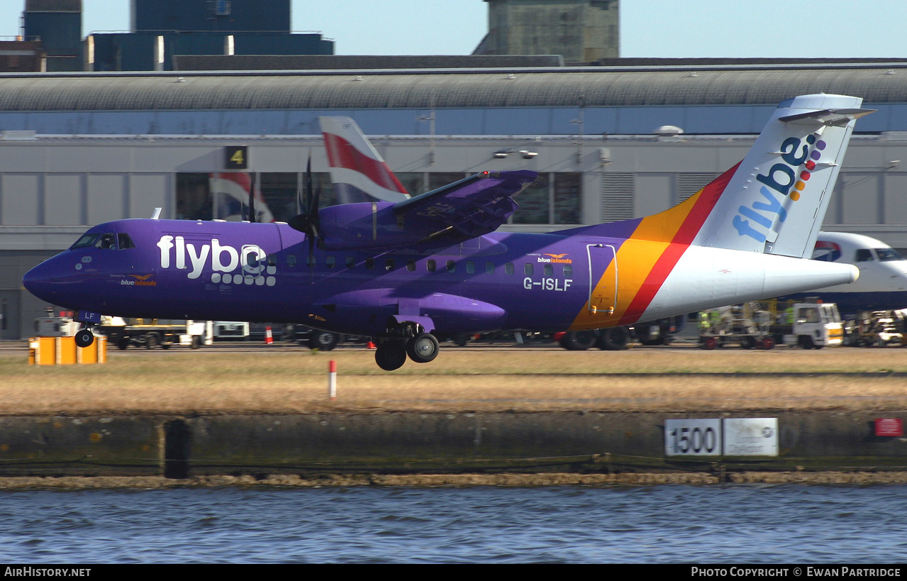 Aircraft Photo of G-ISLF | ATR ATR-42-500 | Flybe | AirHistory.net #491328