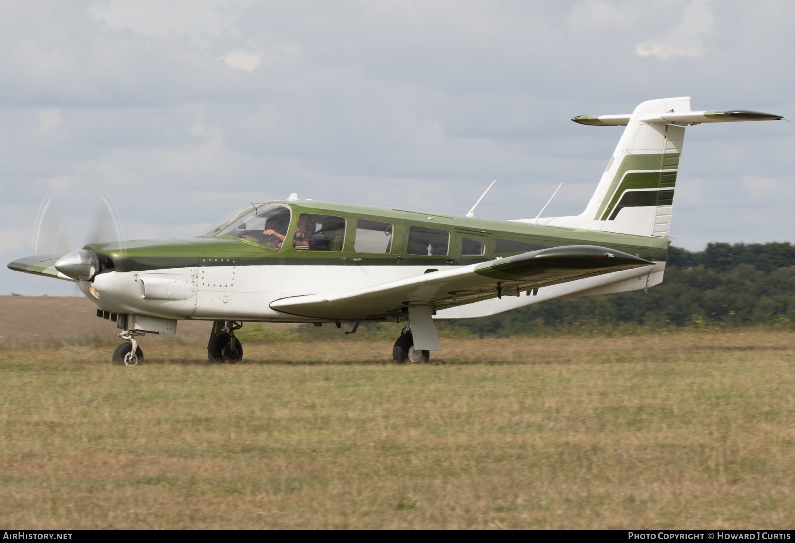 Aircraft Photo of G-OJCW | Piper PA-32RT-300 Lance II | AirHistory.net #491496