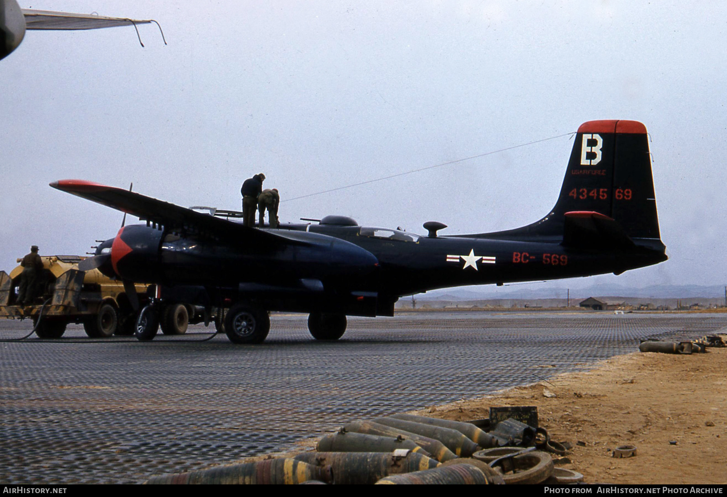 Aircraft Photo of 44-34569 / 434569 | Douglas B-26B Invader | USA - Air Force | AirHistory.net #491637